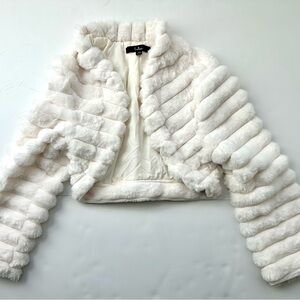 Girls White Faux Fur Shrug Size XS